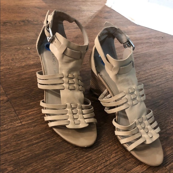 Shoes - Picture 4 of 4